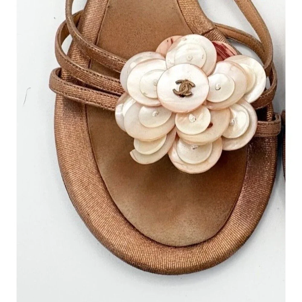 Chanel Peach Pink Sandals w/ CC Logo Shell Button Accents Y2K Sz EU 36